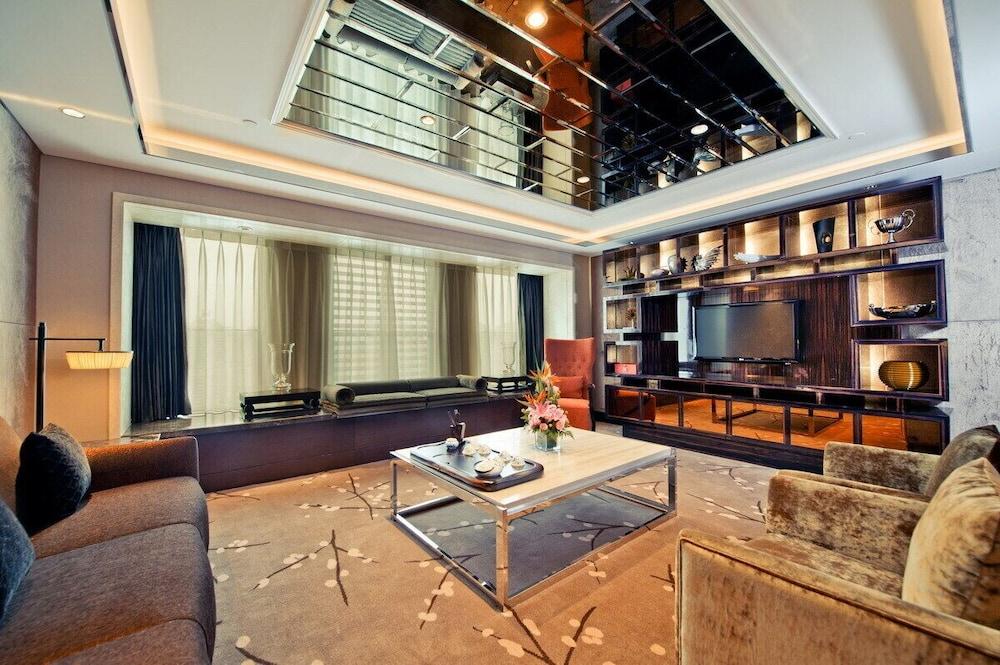 Doubletree By Hilton Chongqing - Guanyinqiao Railway Station Hotel Luaran gambar