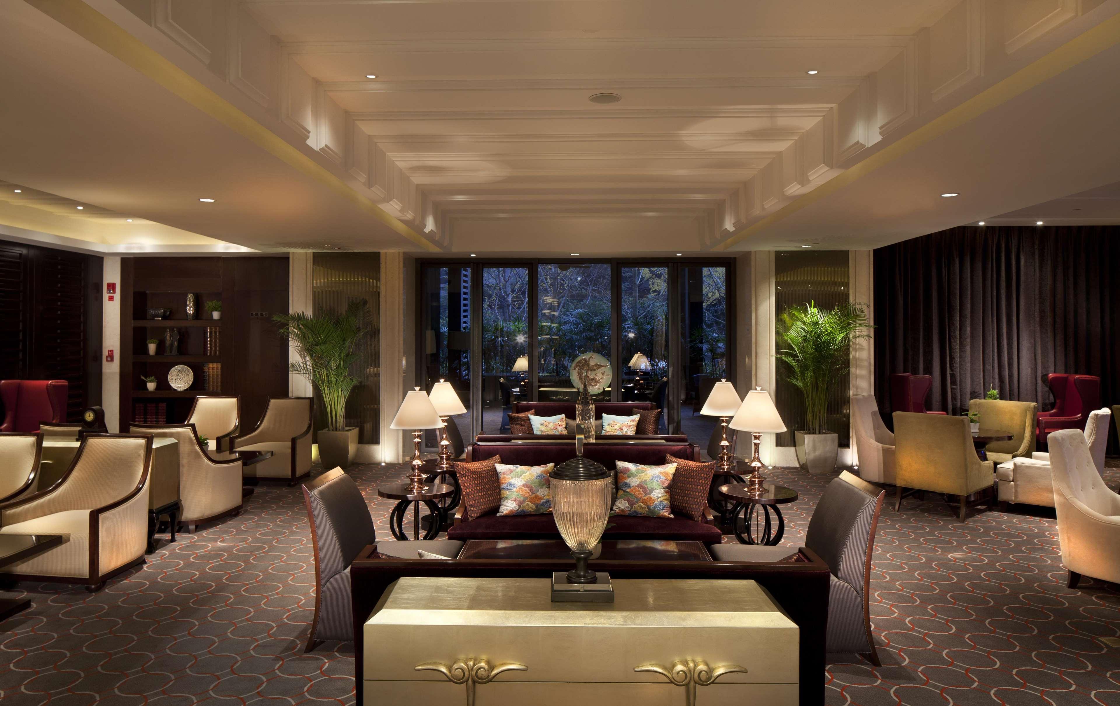 Doubletree By Hilton Chongqing - Guanyinqiao Railway Station Hotel Luaran gambar