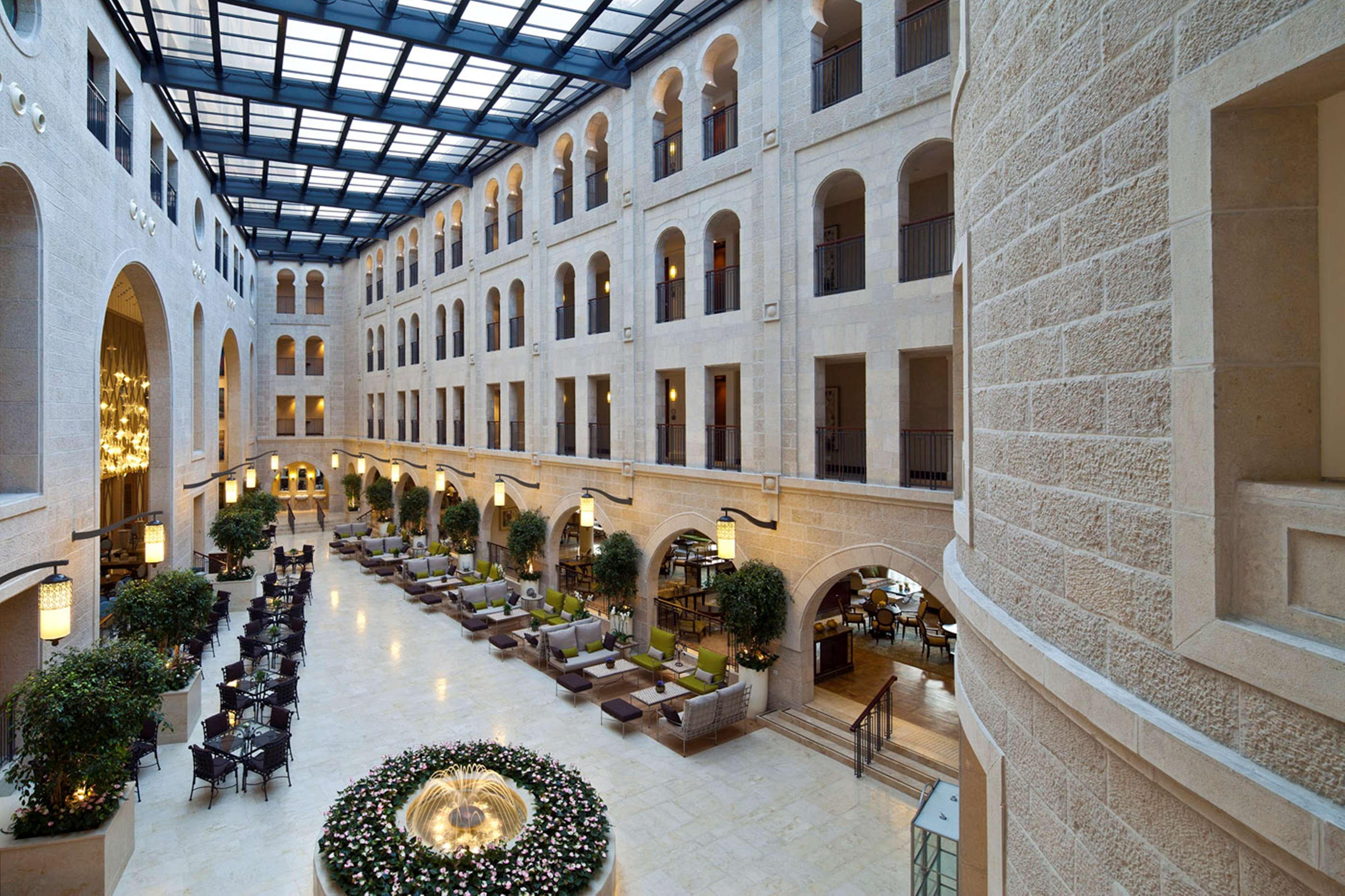 Doubletree By Hilton Chongqing - Guanyinqiao Railway Station Hotel Luaran gambar