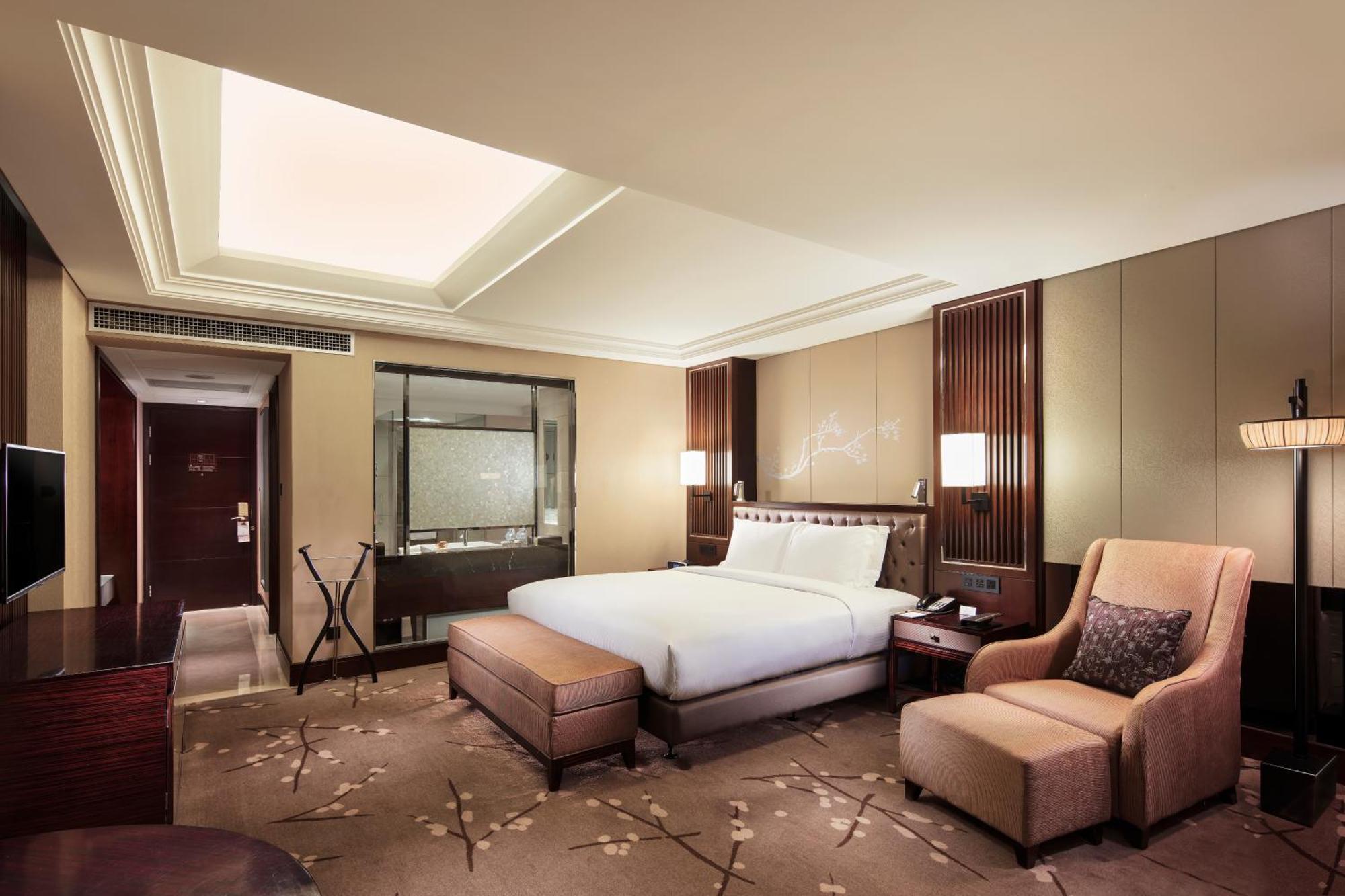 Doubletree By Hilton Chongqing - Guanyinqiao Railway Station Hotel Luaran gambar
