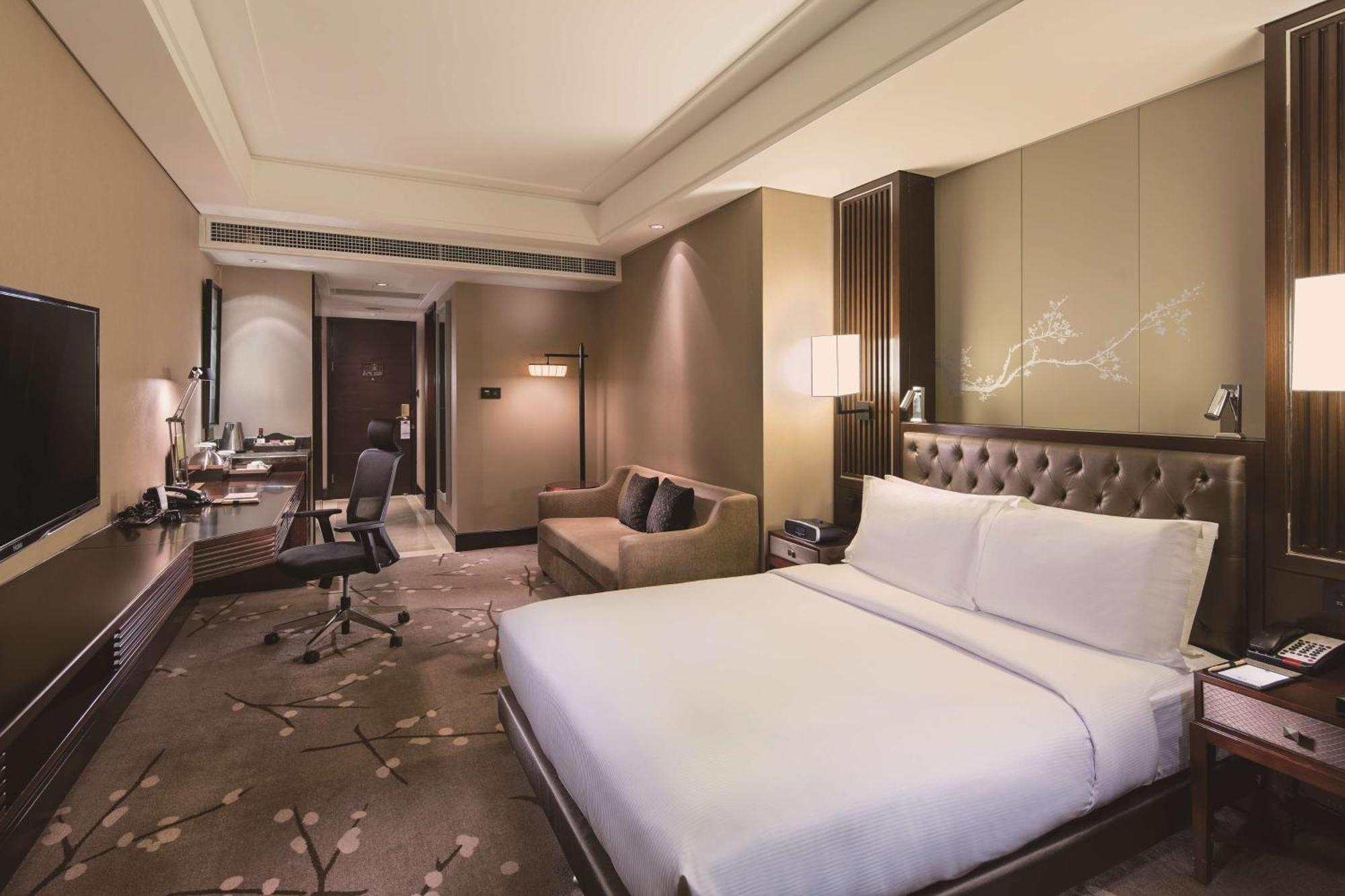 Doubletree By Hilton Chongqing - Guanyinqiao Railway Station Hotel Luaran gambar