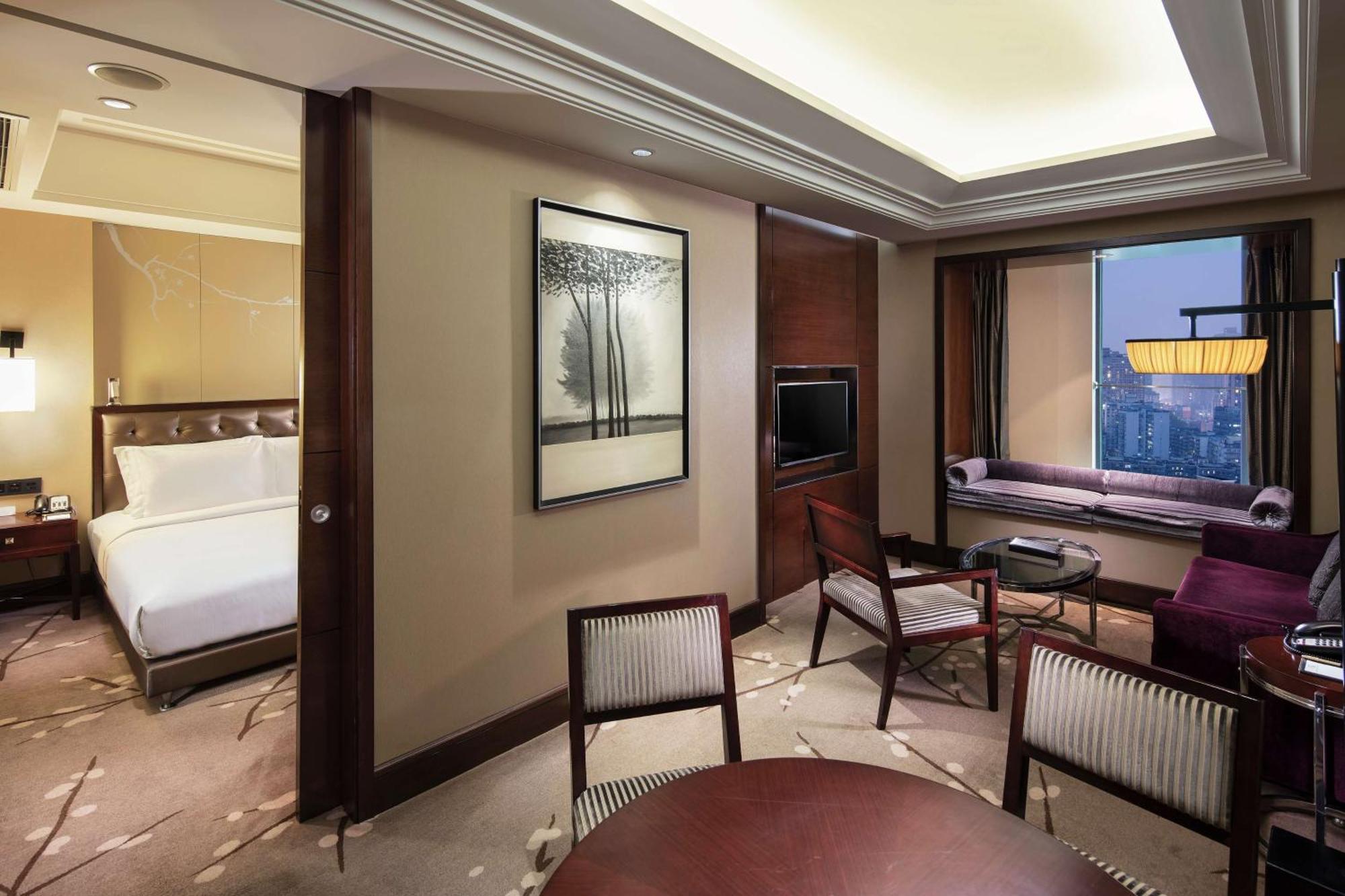 Doubletree By Hilton Chongqing - Guanyinqiao Railway Station Hotel Luaran gambar