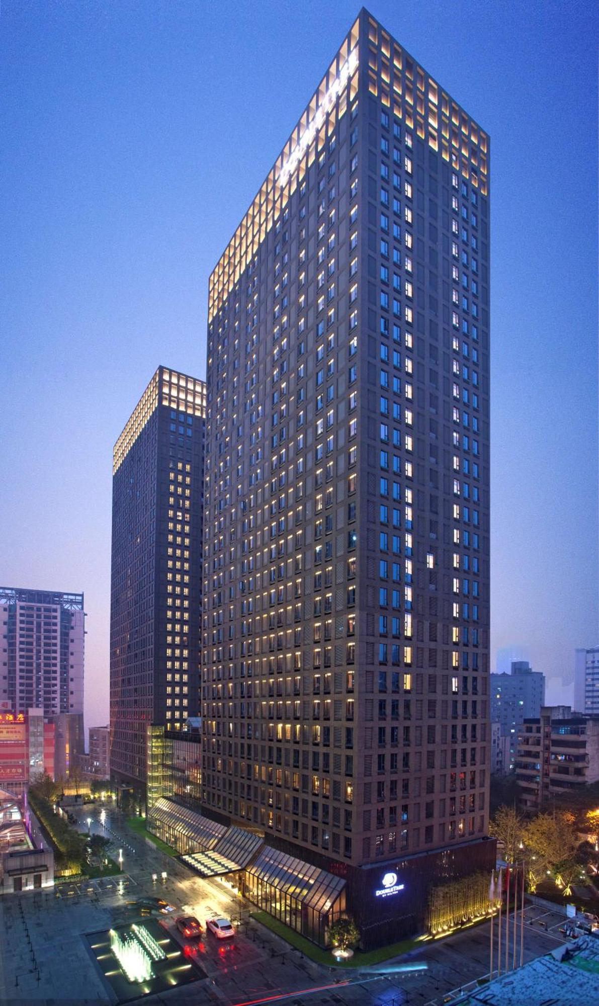 Doubletree By Hilton Chongqing - Guanyinqiao Railway Station Hotel Luaran gambar